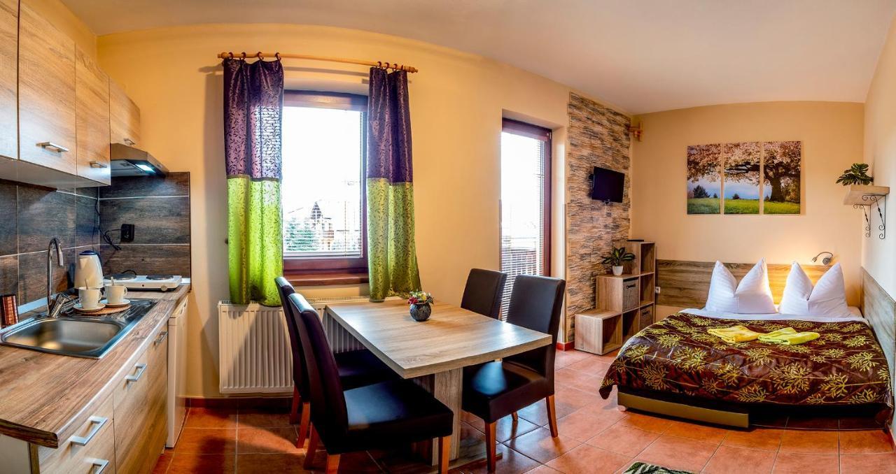 Apartmany Veverica Liptovsky Mikulas Exterior photo